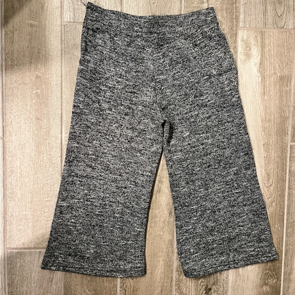 Forever 21 Women Career Capri Wide Leg Size S Gray Pockets Side Zip Soft - Picture 2 of 7